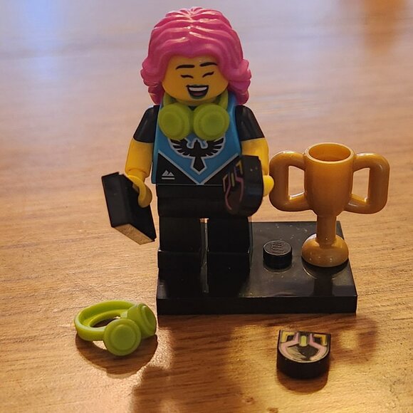 LEGO 71045 Collectible Minifigures Series 25 - Picture 7 of 12